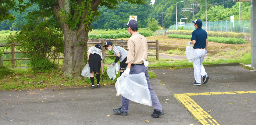 近隣のゴミ拾い